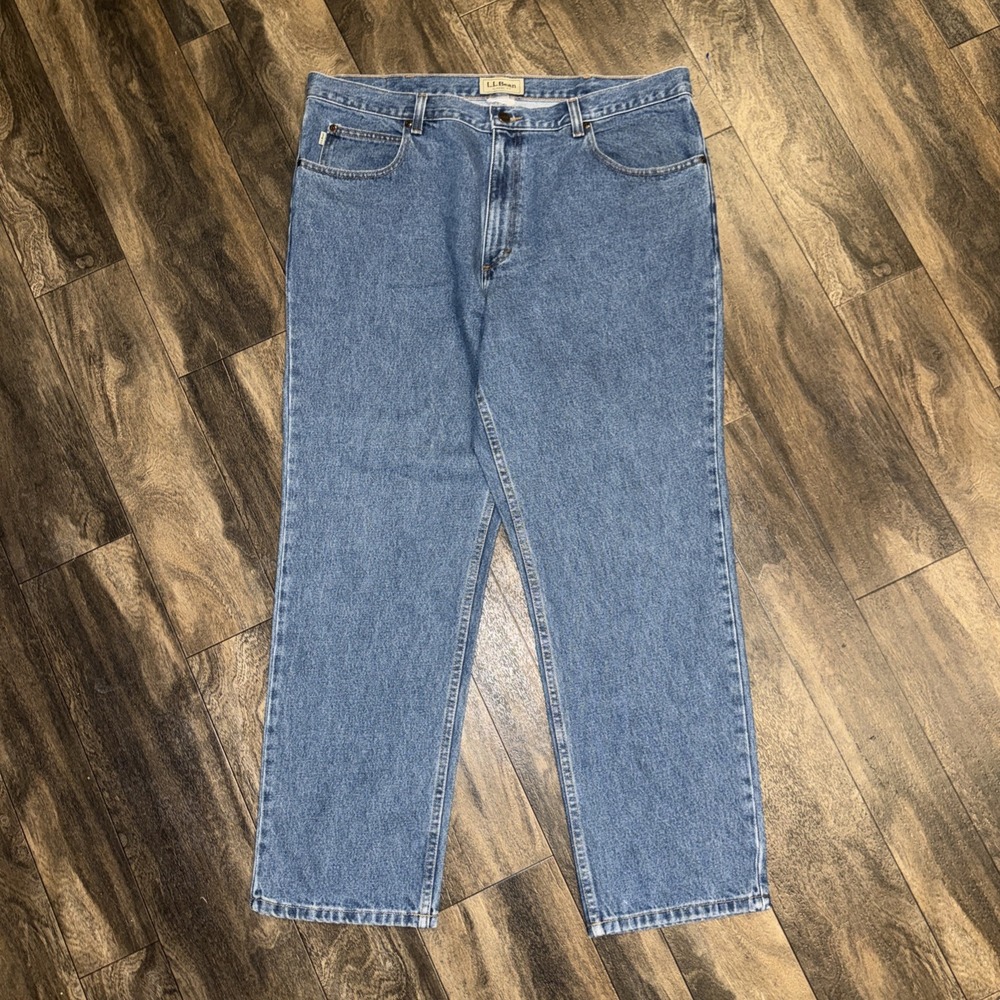 LL Bean Straight Leg Classic Fit Dark Wash Denim Jeans Men's Size 40x30 Casual